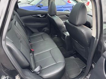 NISSAN QASHQAI 1.2 DIG-T Tekna SUV 5dr Petrol XTRON 2WD Euro 6 (s/s) (115 ps)