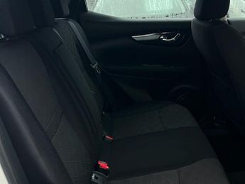 NISSAN QASHQAI 1.2 DIG-T Acenta SUV 5dr Petrol XTRON 2WD Euro 6 (s/s) (115 ps)