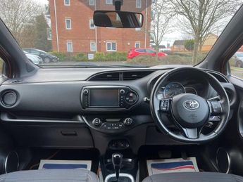 TOYOTA YARIS 1.5 VVT-h Orange Edition E-CVT Euro 6 5dr