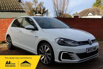 Volkswagen Golf 1.4 TSI 8.7kWh GTE Advance Hatchback 5dr Petrol Plug-in Hybrid D