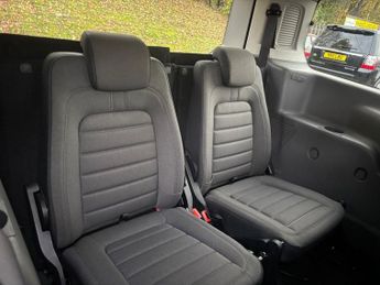 FORD GRAND TOURNEO CONNECT 1.5 EcoBlue Titanium MPV 5dr Diesel Auto Euro 6 (s/s) (120 ps)