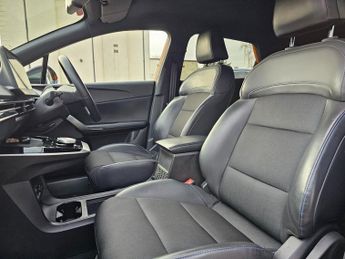 MG Mg4 64kWh Trophy Long Range Hatchback 5dr Electric Auto (203 ps)