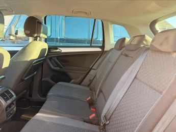 VOLKSWAGEN TIGUAN 1.4 TSI SE Navigation SUV 5dr Petrol DSG Euro 6 (s/s) (150 ps) 6