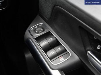 MERCEDES-BENZ EQA EQA 250 66.5kWh AMG Line SUV 5dr Electric Auto (190 ps)