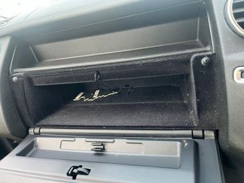 LAND ROVER DISCOVERY 4 3.0 SD V6 XS SUV 5dr Diesel Auto 4WD Euro 5 (255 bhp)