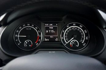 SKODA OCTAVIA 2.0 TDI vRS Estate Diesel DSG (s/s) 5dr - Just 36,012 Miles / 1 