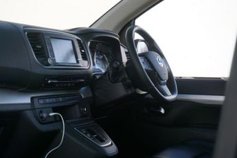 VAUXHALL Vivaro Life Electric 50kWh Elite MPV Electric Auto LWB (8 Seat) 5dr - Just 9,312 Mile