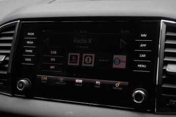 SKODA KAROQ 1.5 TSI ACT SE L SUV 5dr Petrol DSG Euro 6 (s/s) (150 ps)