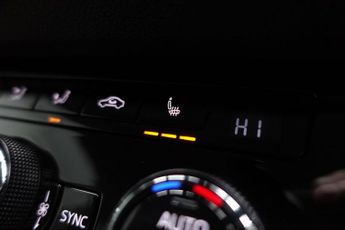 SKODA KAROQ 1.5 TSI ACT SE L SUV 5dr Petrol DSG Euro 6 (s/s) (150 ps)