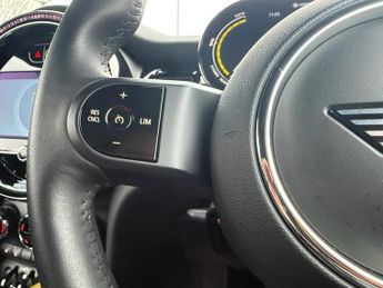 MINI Electric Hatch Cooper SE 32.6kWh Level 2 Hatchback 3dr Electric Auto (184 ps)