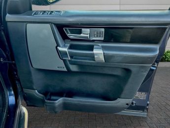 LAND ROVER DISCOVERY 4 3.0 SD V6 HSE Luxury SUV 5dr Diesel Auto 4WD Euro 5 (s/s) (255 b