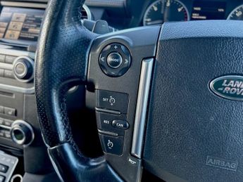 LAND ROVER DISCOVERY 4 3.0 SD V6 HSE Luxury SUV 5dr Diesel Auto 4WD Euro 5 (s/s) (255 b