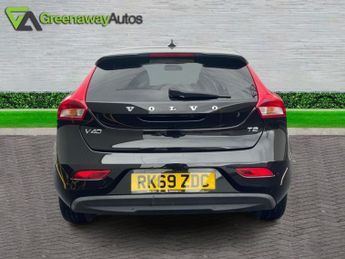 VOLVO V40 1.5 T2 Momentum Edition Hatchback 5dr Petrol Auto Euro 6 (s/s) (