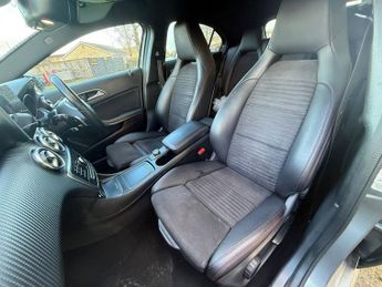 MERCEDES-BENZ A-CLASS 1.5 A180d AMG Line Hatchback 5dr Diesel 7G-DCT Euro 6 (s/s) (109