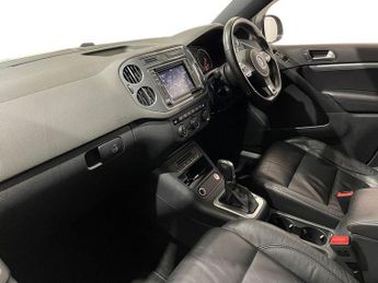 VOLKSWAGEN TIGUAN 2.0 TDI BlueMotion Tech R-Line Edition SUV 5dr Diesel DSG 4WD Eu