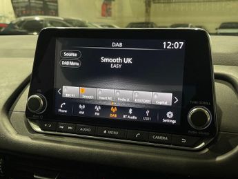 NISSAN QASHQAI 1.3 DIG-T MHEV Acenta Premium SUV 5dr Petrol Hybrid XTRON Euro 6