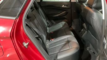 VAUXHALL GRANDLAND X 1.6 13.2kWh Business Edition Nav Premium SUV 5dr Petrol Plug-in 
