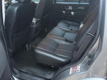 LAND ROVER DISCOVERY 4 3.0 TD V6 XS SUV 5dr Diesel Auto 4WD Euro 4 (245 ps)