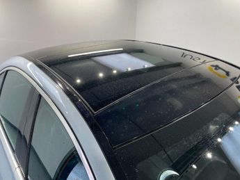 MERCEDES-BENZ C-CLASS 2.0 C200 AMG Line (Premium) Saloon 4dr Petrol G-Tronic+ Euro 6 (