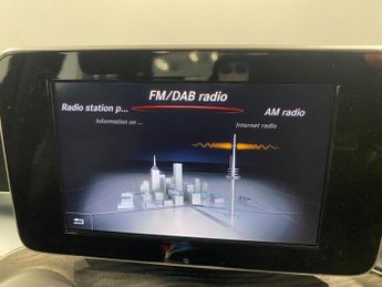 MERCEDES-BENZ C-CLASS 2.0 C200 AMG Line (Premium) Saloon 4dr Petrol G-Tronic+ Euro 6 (