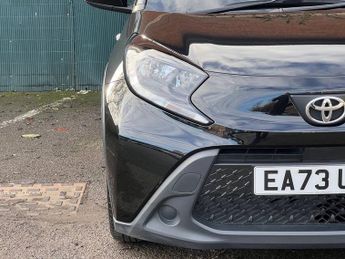 TOYOTA AYGO X 1.0 VVT-i Pure Hatchback 5dr Petrol x-shift Euro 6 (s/s) (72 ps)