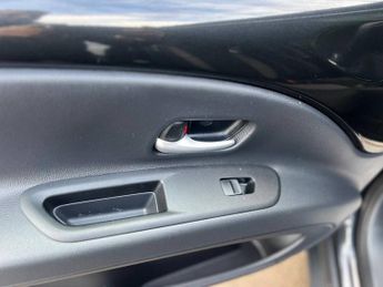 TOYOTA AYGO X 1.0 VVT-i Pure Hatchback 5dr Petrol x-shift Euro 6 (s/s) (72 ps)