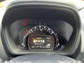 TOYOTA AYGO X 1.0 VVT-i Pure Hatchback 5dr Petrol x-shift Euro 6 (s/s) (72 ps)