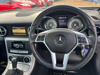 MERCEDES-BENZ SLK 2.1 SLK250 CDI BlueEfficiency Convertible 2dr Diesel G-Tronic+ E