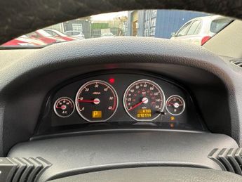 VAUXHALL VECTRA 1.9 CDTi 16v SRi Estate 5dr Diesel Automatic (189 g/km, 148 bhp)