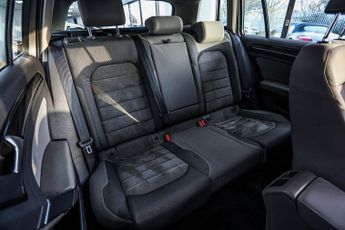 VOLKSWAGEN GOLF 2.0 TDI BlueMotion Tech GT Estate 5dr Diesel DSG Euro 5 (s/s) (1