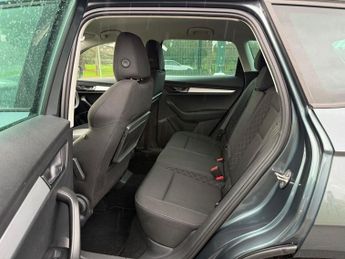SKODA KAROQ 1.6 TDI SE Technology SUV 5dr Diesel DSG Euro 6 (s/s) (115 ps)