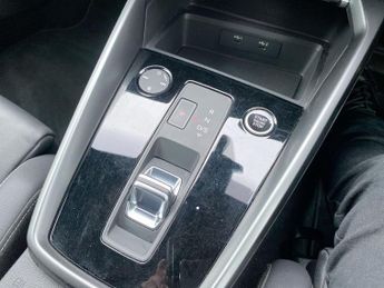 AUDI A3 1.5 TFSI 35 S line Sportback 5dr Petrol S Tronic Euro 6 (s/s) (1