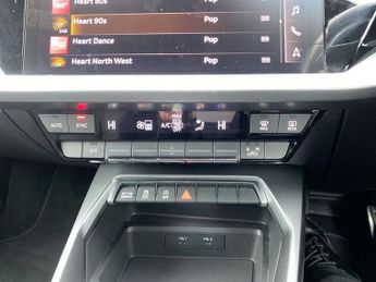 AUDI A3 1.5 TFSI 35 S line Sportback 5dr Petrol S Tronic Euro 6 (s/s) (1