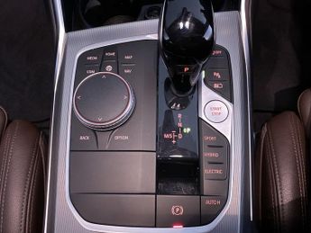 BMW 3 SERIES 2.0 330e 12kWh Sport Pro Touring 5dr Petrol Plug-in Hybrid Auto 