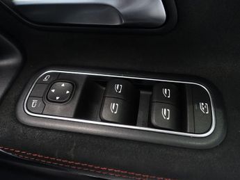 MERCEDES-BENZ A-CLASS 1.3 A180 AMG Line Hatchback 5dr Petrol 7G-DCT Euro 6 (s/s) (136 