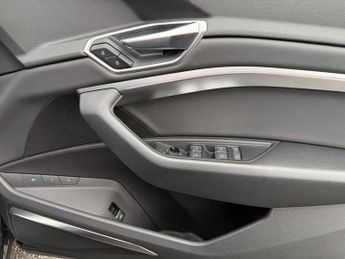 AUDI E-TRON 55 SUV 5dr Electric Auto quattro 95kWh (408 ps)