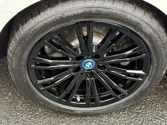 BMW 3 SERIES 2.0 330e 12kWh M Sport Saloon 4dr Petrol Plug-in Hybrid Auto Eur