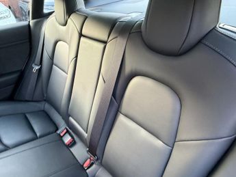 TESLA Model 3 (Dual Motor) Long Range Saloon 4dr Electric Auto 4WDE (346 ps)