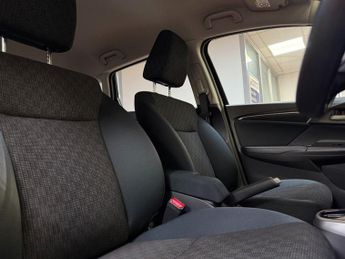 HONDA JAZZ 1.3 i-VTEC SE Hatchback 5dr Petrol CVT Euro 6 (s/s) (102 ps)