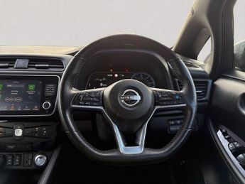 NISSAN LEAF 39kWh Tekna Hatchback 5dr Electric Auto (150 ps)