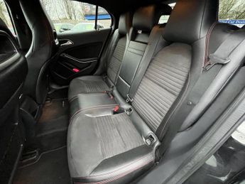 MERCEDES-BENZ GLA 2.1 GLA220 CDI AMG Line SUV 5dr Diesel 7G-DCT 4MATIC Euro 6 (s/s