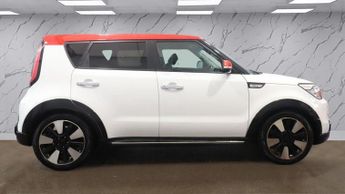 KIA SOUL 1.6 CRDi Mixx SUV 5dr Diesel Manual Euro 5 (126 bhp) ***DRIVE AW