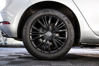 VOLKSWAGEN GOLF 1.6 TDI SE Nav Hatchback 5dr Diesel DSG Euro 6 (s/s) (115 ps)