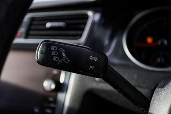 VOLKSWAGEN GOLF 1.6 TDI SE Nav Hatchback 5dr Diesel DSG Euro 6 (s/s) (115 ps)