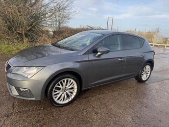 SEAT LEON 1.6 TDI SE Dynamic Technology Hatchback 5dr Diesel DSG Euro 6 (s