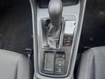 SEAT LEON 1.6 TDI SE Dynamic Technology Hatchback 5dr Diesel DSG Euro 6 (s