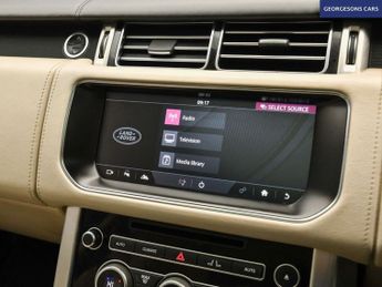 LAND ROVER RANGE ROVER 4.4 SD V8 Autobiography SUV 5dr Diesel Auto 4WD Euro 6 (s/s) (33