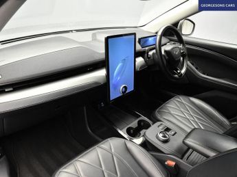 FORD MUSTANG MACH-E Standard Range 70kWh SUV 5dr Electric Automatic (269 ps)