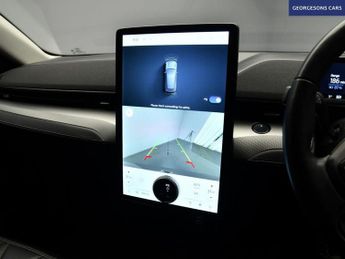 FORD MUSTANG MACH-E Standard Range 70kWh SUV 5dr Electric Automatic (269 ps)