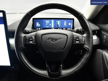 FORD MUSTANG MACH-E Standard Range 70kWh SUV 5dr Electric Automatic (269 ps)